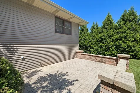 558 Barbary Lane Woodstock IL 60098
