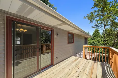 558 Barbary Lane Woodstock IL 60098