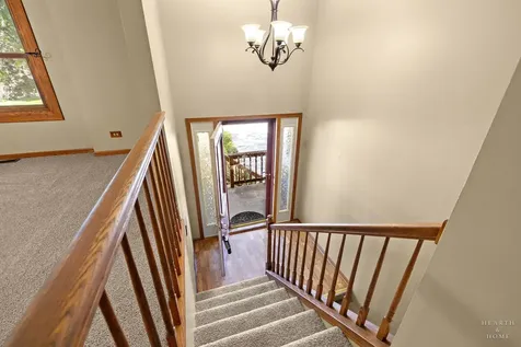 558 Barbary Lane Woodstock IL 60098
