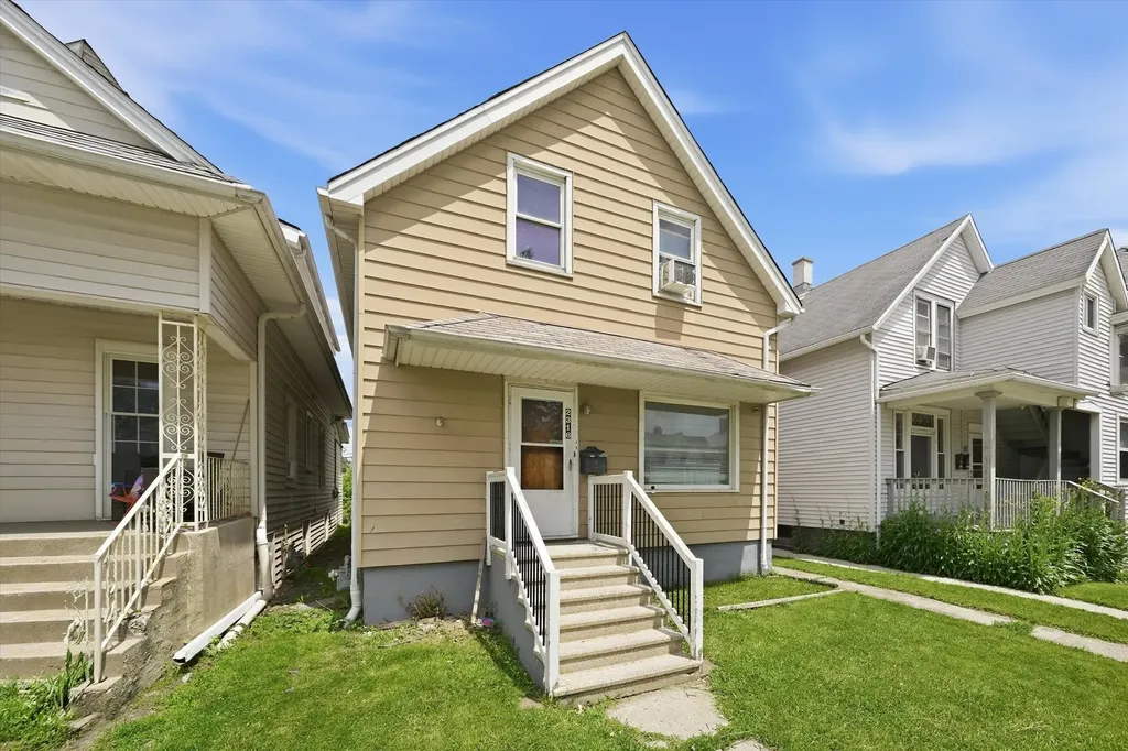 2316 Florence Street Blue Island IL 60406