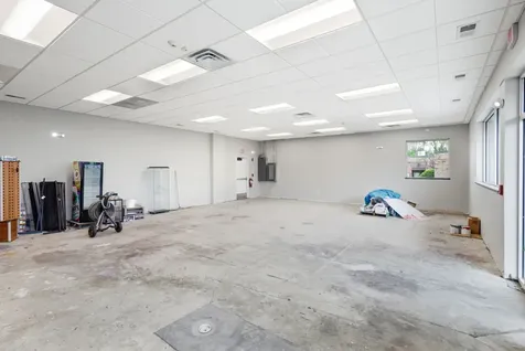 1605 South River Road Des Plaines IL 60018
