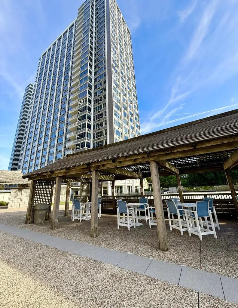 4250 North Marine Drive Chicago IL 60613