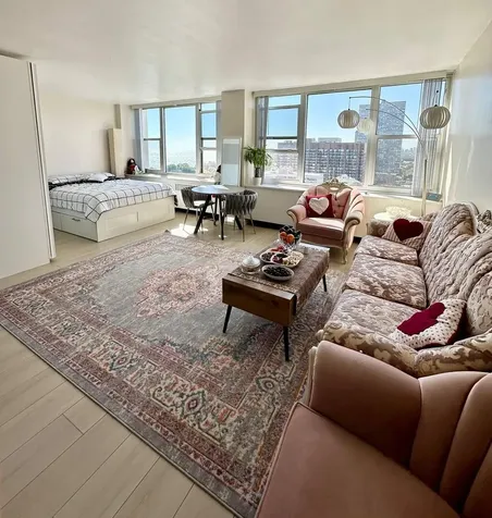 4250 North Marine Drive Chicago IL 60613