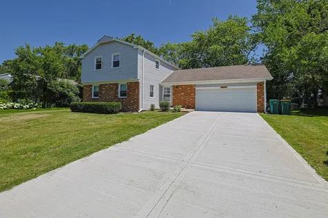 961 Twisted Oak Lane Buffalo Grove IL 60089