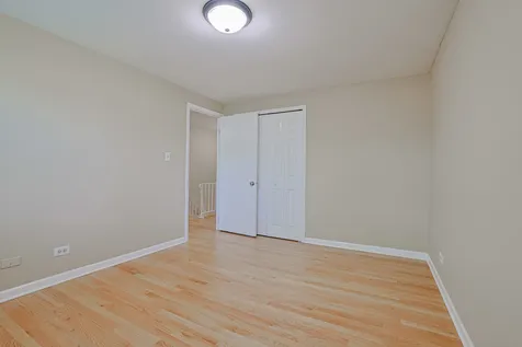 961 Twisted Oak Lane Buffalo Grove IL 60089