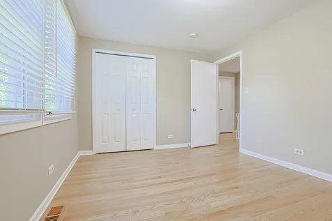 961 Twisted Oak Lane Buffalo Grove IL 60089