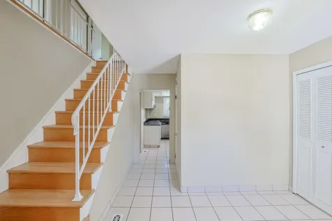 961 Twisted Oak Lane Buffalo Grove IL 60089