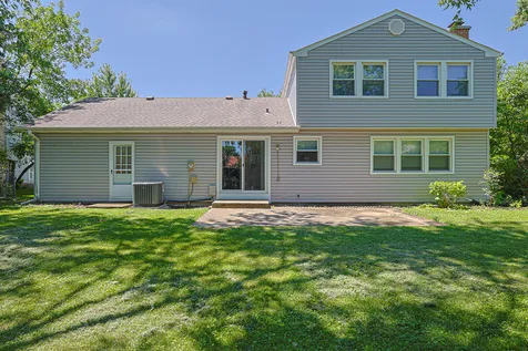 961 Twisted Oak Lane Buffalo Grove IL 60089