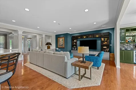 3737 Canton Circle Mundelein IL 60060