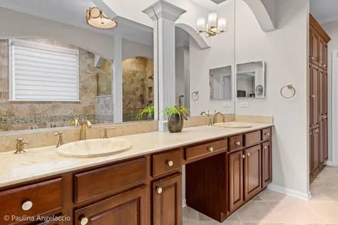 3737 Canton Circle Mundelein IL 60060