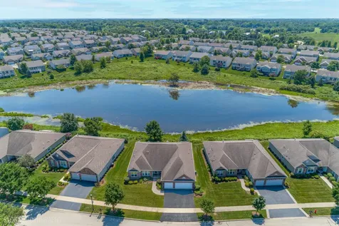 3737 Canton Circle Mundelein IL 60060