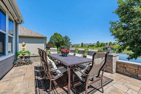 3737 Canton Circle Mundelein IL 60060