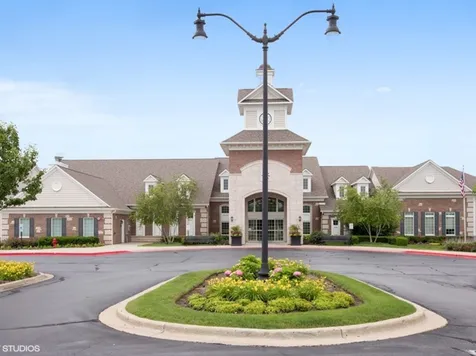 3737 Canton Circle Mundelein IL 60060