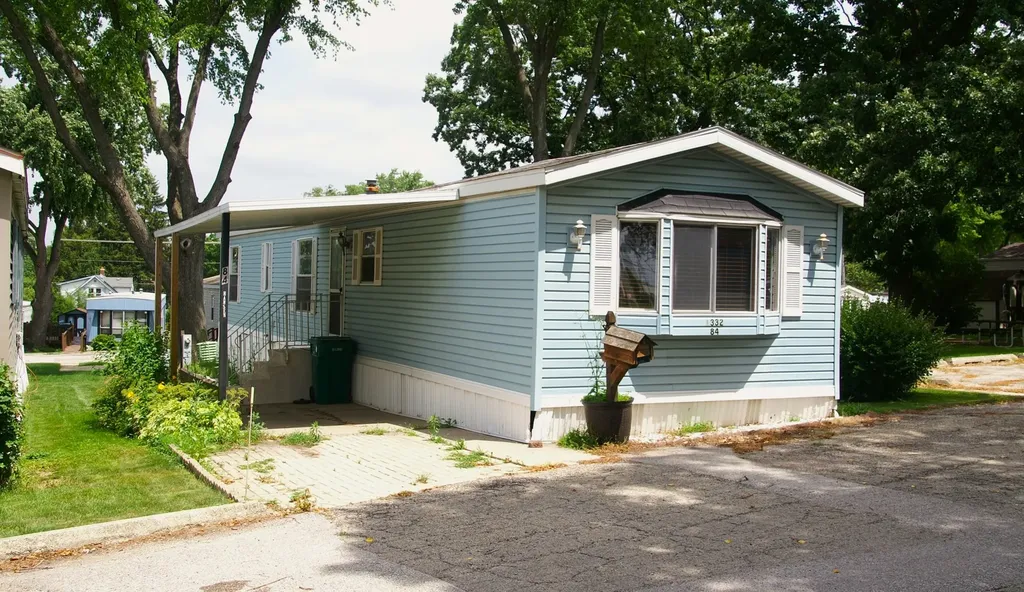 1332 Douglas Avenue Montgomery IL 60538