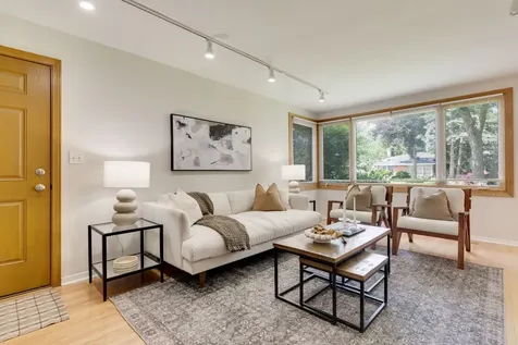 810 Leamington Avenue Wilmette IL 60091