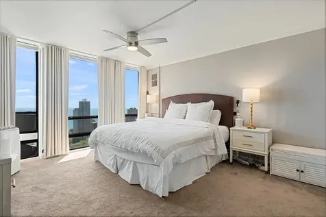 1660 North La Salle Street Chicago IL 60614