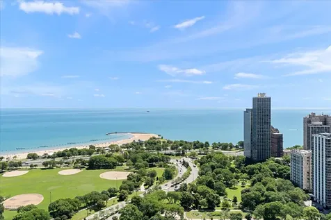 1660 North La Salle Street Chicago IL 60614