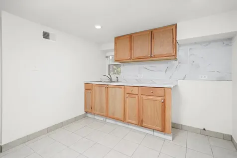 5331 West Congress Parkway Chicago IL 60644