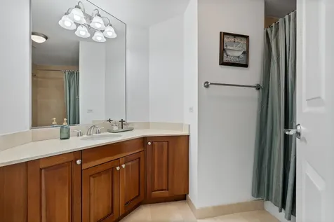 21 East Huron Street Chicago IL 60611