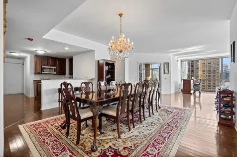 21 East Huron Street Chicago IL 60611