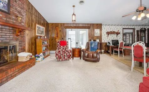 2405 South Washington Street Salem IL 62881