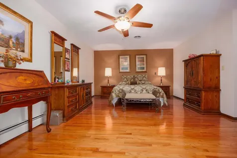 2405 South Washington Street Salem IL 62881