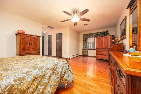 2405 South Washington Street Salem IL 62881