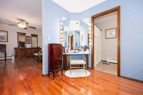 2405 South Washington Street Salem IL 62881