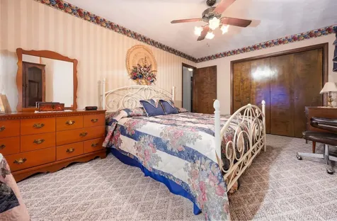2405 South Washington Street Salem IL 62881