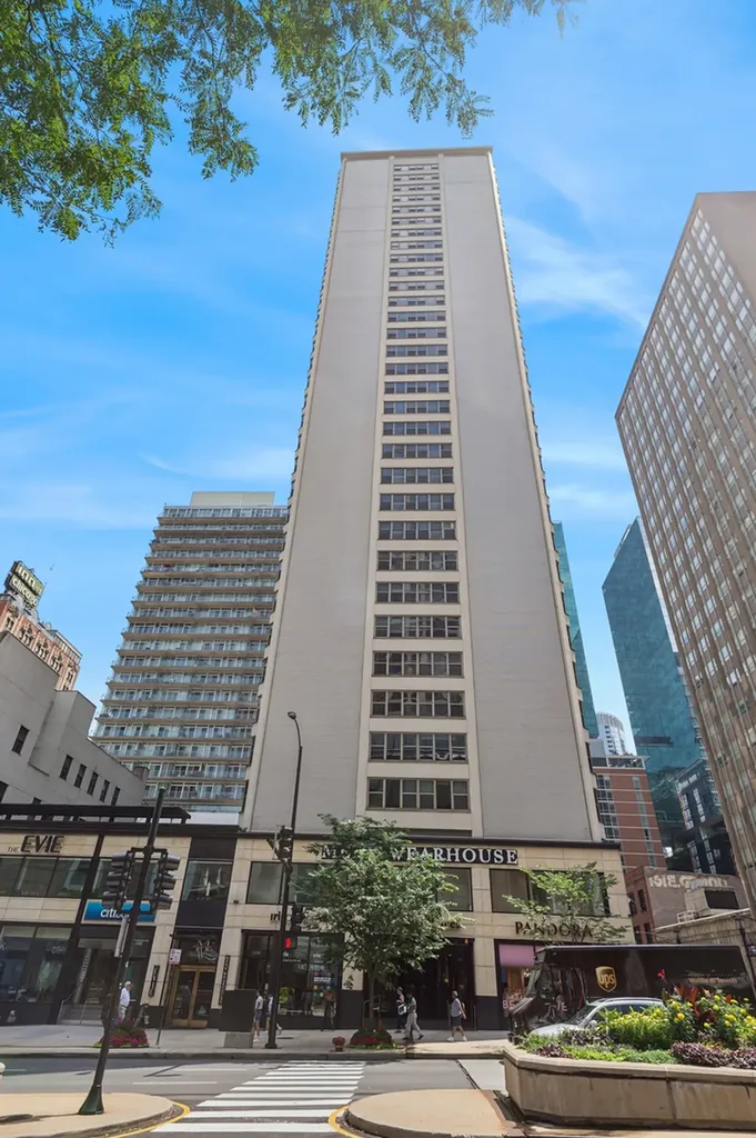 535 North Michigan Avenue Chicago IL 60611