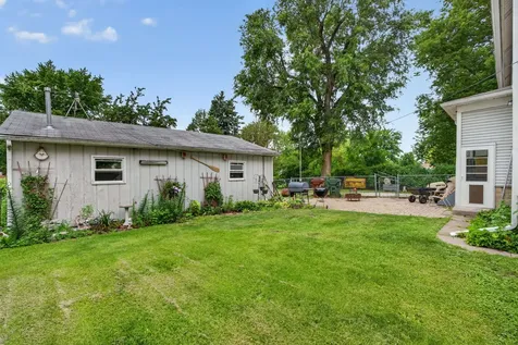 209 North Jackson Street Gardner IL 60424
