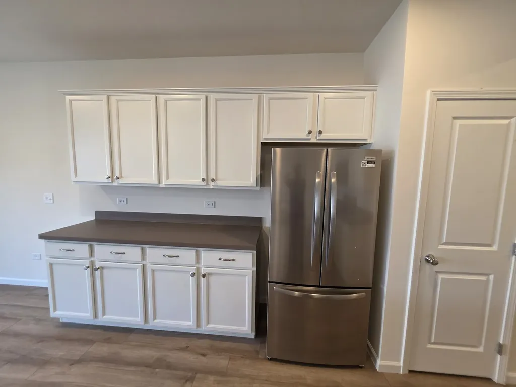 2318 Horseshoe Circle Naperville IL 60564