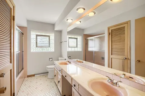 2630 Somerset Drive Westchester IL 60154