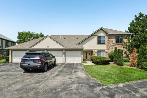 1728 North Emerald Bay Palatine IL 60074