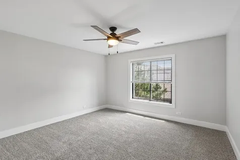 1728 North Emerald Bay Palatine IL 60074