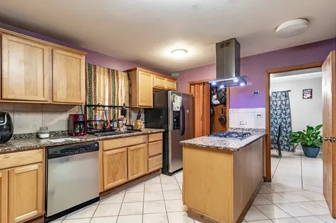 918 North Linden Avenue Waukegan IL 60085