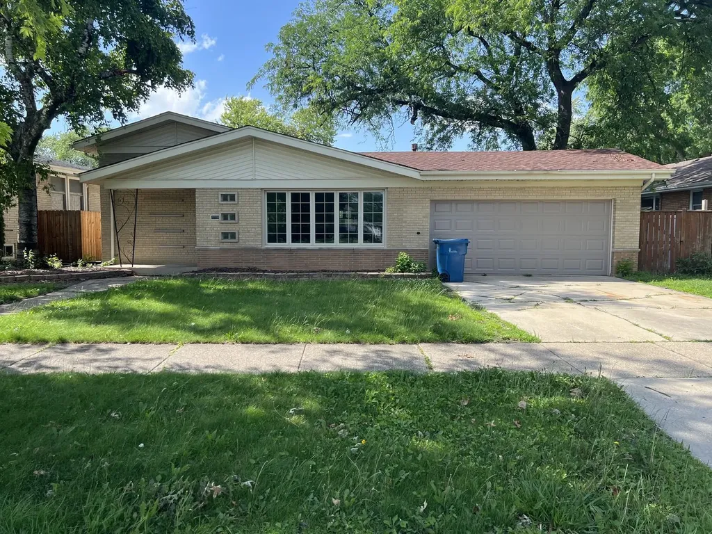 5504 Oak Center Drive Oak Lawn IL 60453