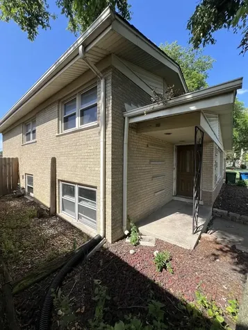 5504 Oak Center Drive Oak Lawn IL 60453