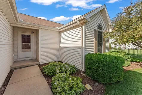 507 Deerpath Drive Tolono IL 61880
