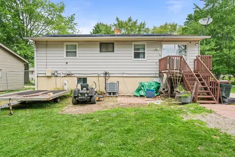 4327 Mayflower Avenue Rockford IL 61109