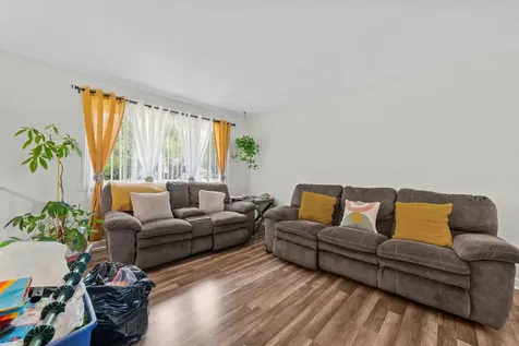 4327 Mayflower Avenue Rockford IL 61109