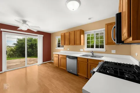 2041 Clarewood Lane Mundelein IL 60060