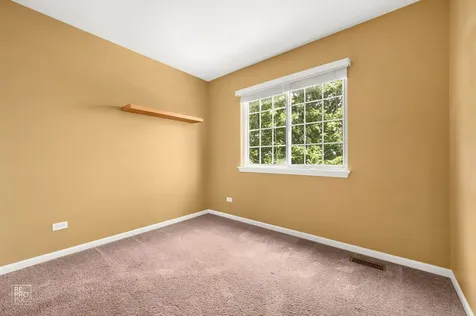 2041 Clarewood Lane Mundelein IL 60060