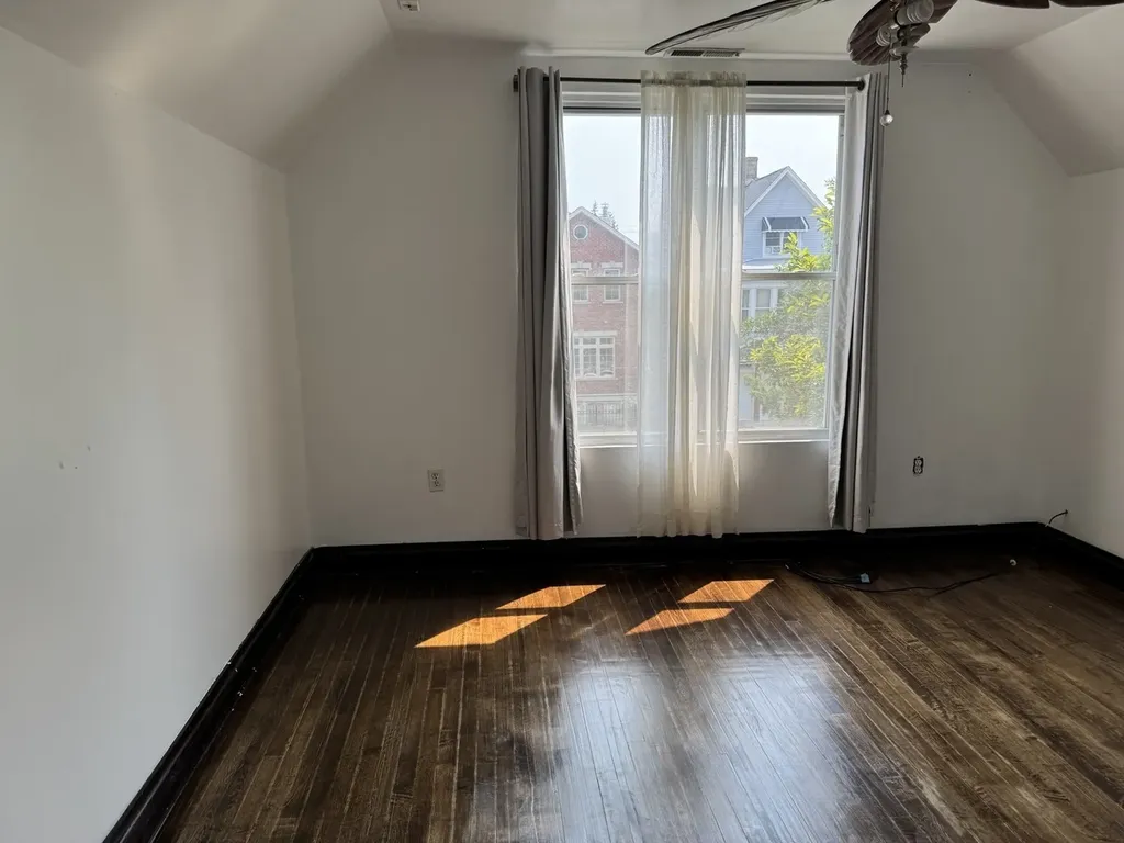 3908 North Bernard Street Chicago IL 60618