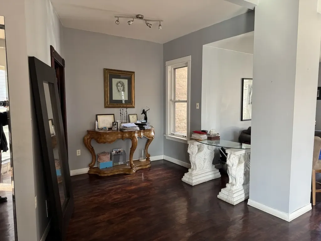 3908 North Bernard Street Chicago IL 60618