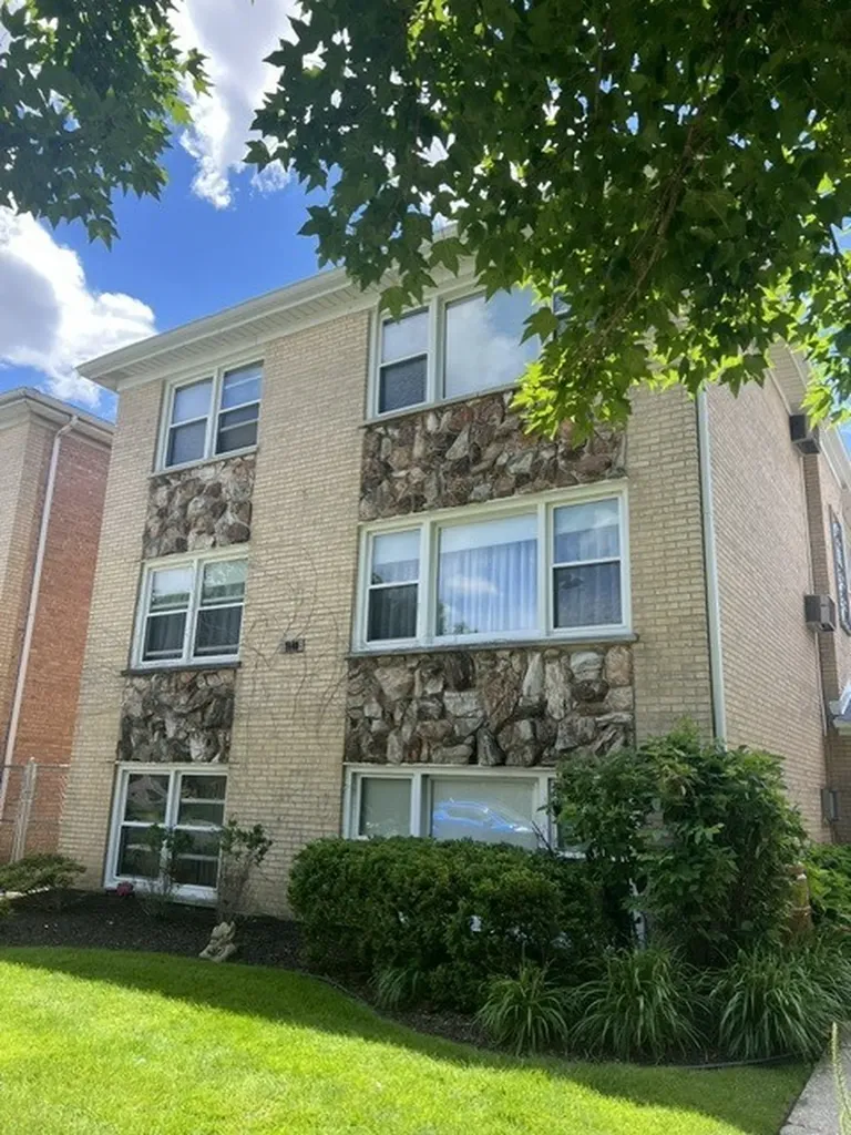 7640 Wilcox Street Forest Park IL 60130