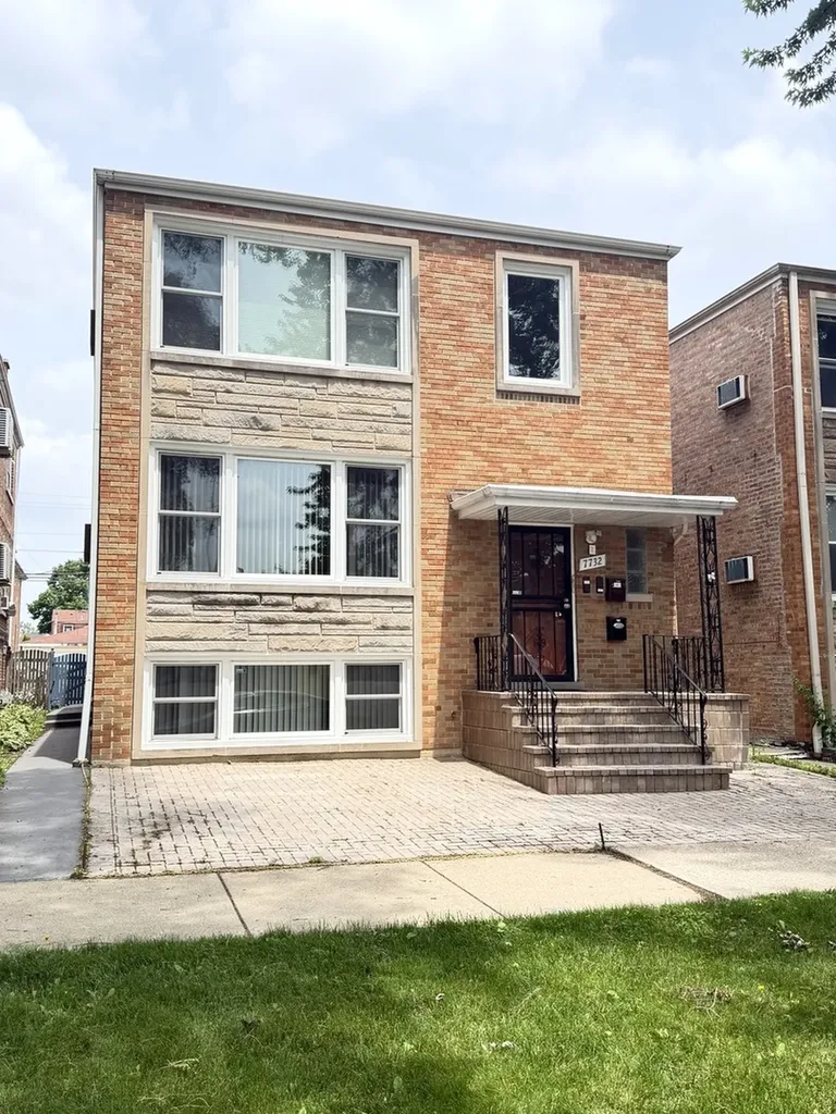 7732 West Addison Street Chicago IL 60634