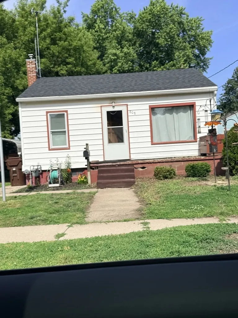 808 Marvin Street South Beloit IL 61080