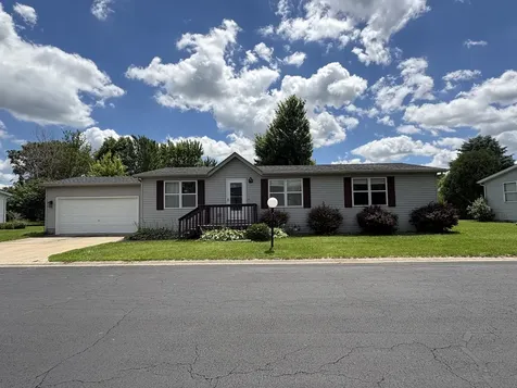 127 Cardinal Lane Sandwich IL 60548