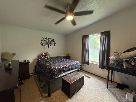 127 Cardinal Lane Sandwich IL 60548
